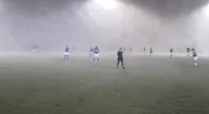 Espectacular tormenta de nieve en pleno partido
