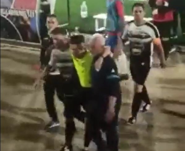 36 partidos para el jugador que agredió a un árbitro en Sevilla