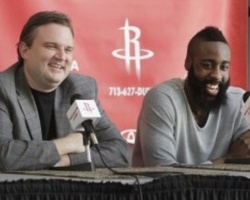 El GM de los Rockets afirma que la llegada de Harden atraerá a más estrellas