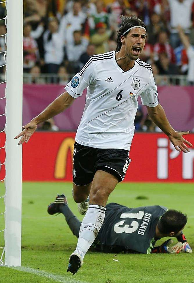Alemania gana con contundencia a Grecia y está en semifinales. 