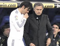 Mourinho no piensa que Kaká salga del Real Madrid