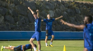 El Alavés presenta un acuerdo colaborador con el JS Hércules finlandés