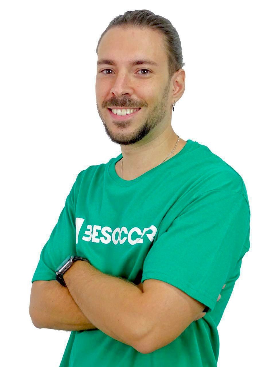 Óscar León
