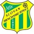 Escudo del Slovan Trenčianske T.