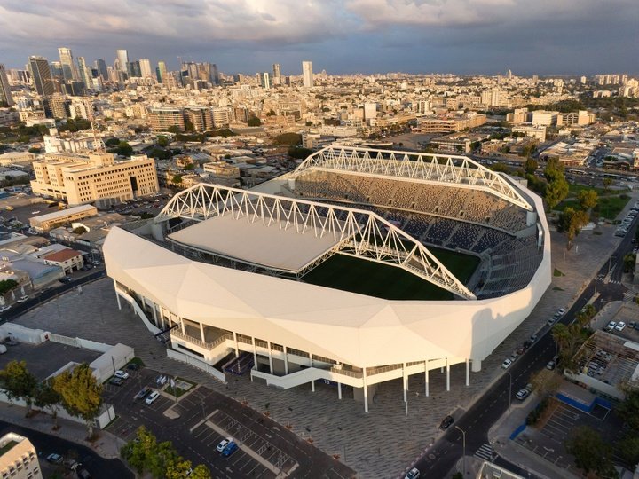 General information about the stadium Bloomfield