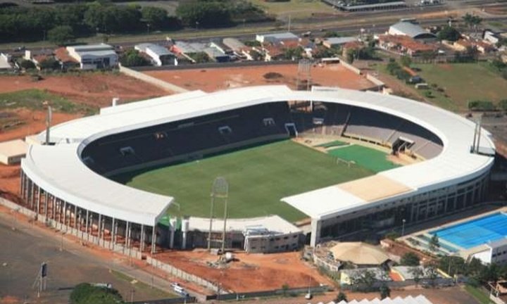 Estádio Fonte Luminosa