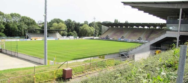 Stade Edmond Leburton