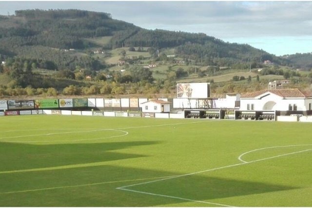 Campo Municipal Les Caleyes