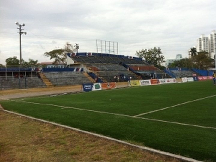 Estadio Javier Cruz