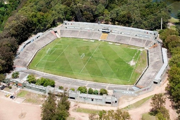 Estadio Parque Alfredo Víctor Viera