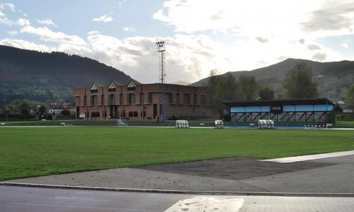 Estadio Municipal de Deportes de Los Corrales