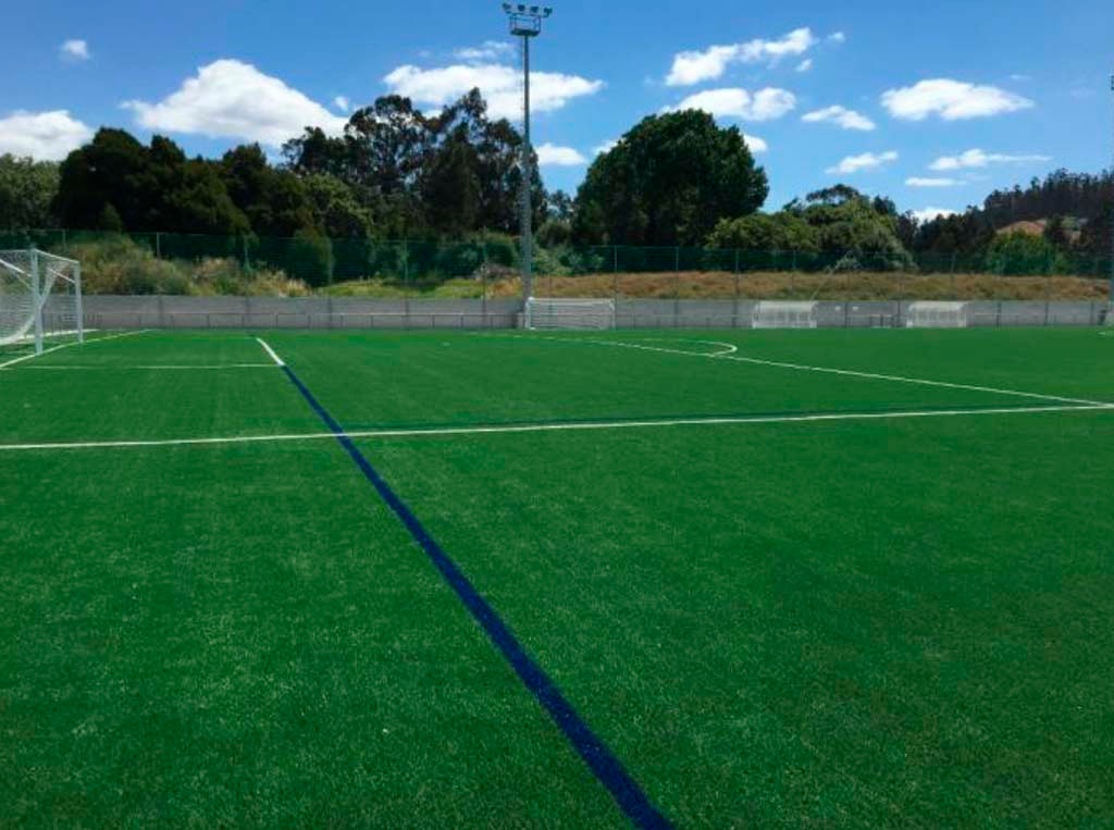 Campo de Fútbol A Merced