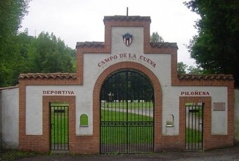 La Cueva, campo de fútbol de La Piloñesa CF