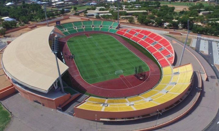 Stade Roumdé Adjia
