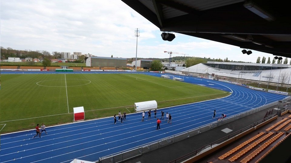 Stade Roger-Serzian