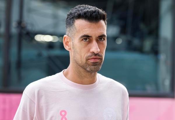 Sergio Busquets acerta retorno ao FC Barcelona