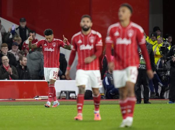 El Forest mantiene su colchón