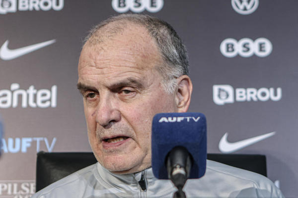 Bielsa explicó la ausencia de Suárez: No tengo diferencias con él