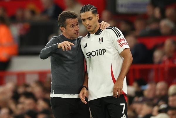 El Fulham se aferra a la batalla por Europa