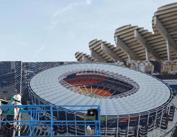 Louzán propone formalmente a Vigo y Valencia para 2030