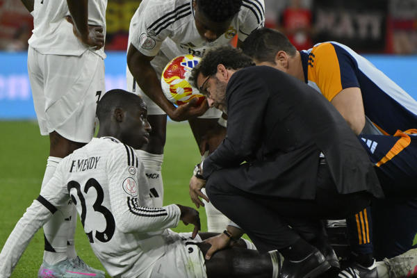 Mendy se rompe de nuevo: tiene una lesión muscular en el isquio