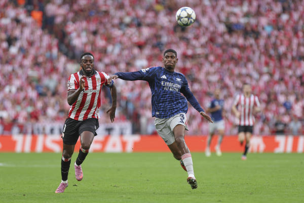 Mosquera elige a España por delante de Colombia