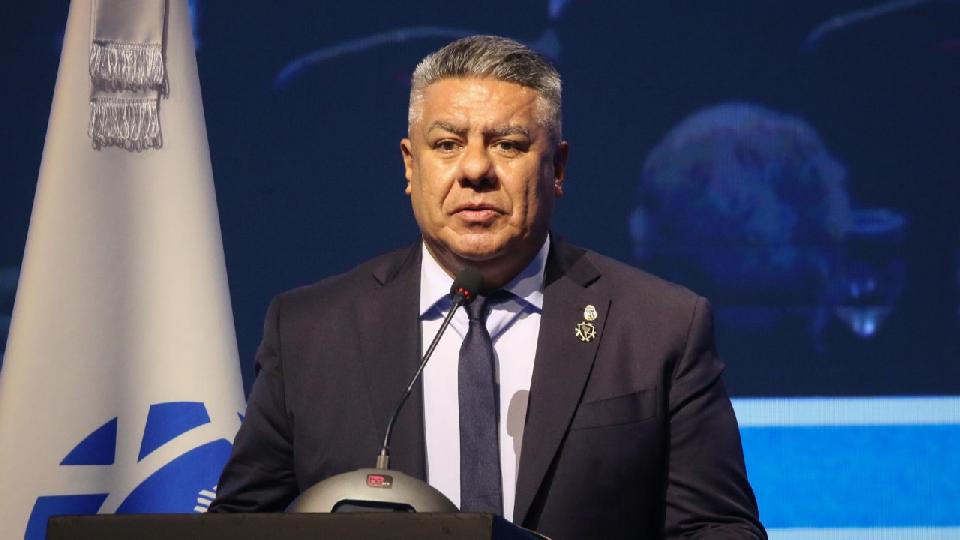 Tapia dice no al Bernabéu y propone el Monumental