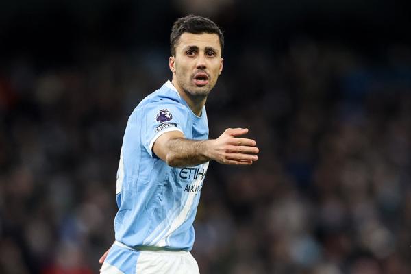 Le Real Madrid fait une croix sur la piste Rodri