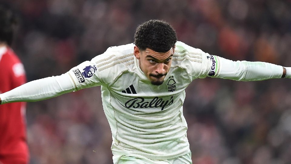 Gibbs-White pisa el pedal de los goles