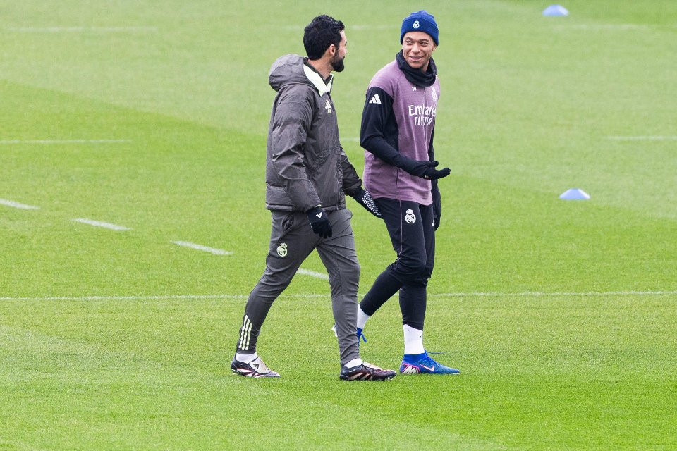 Mbappé entrena y quiere estar en Da Luz