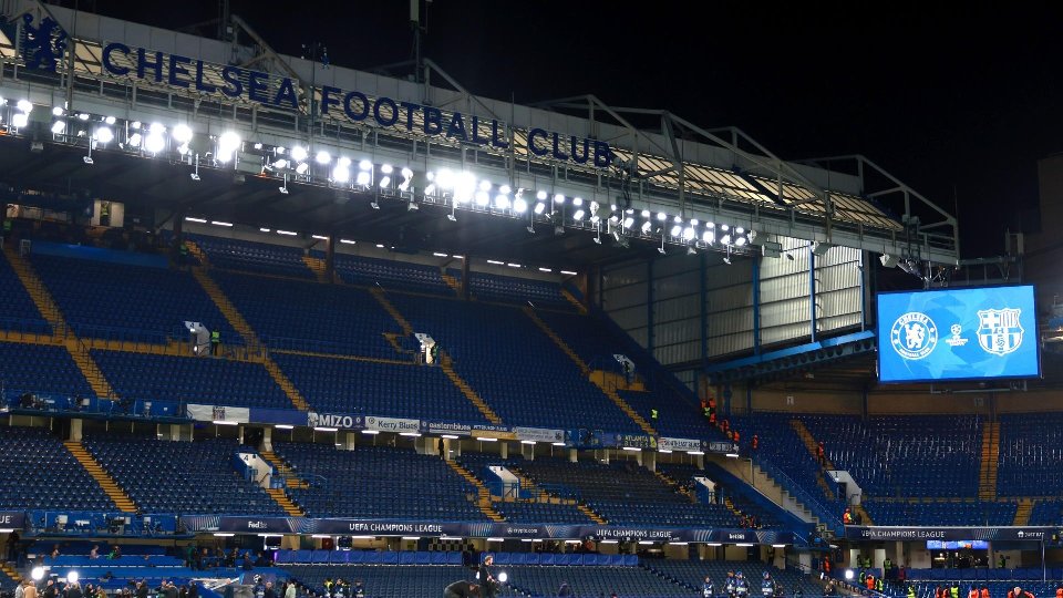 Dos aficionados del Chelsea, hospitalizados tras ser atacados en Nápoles