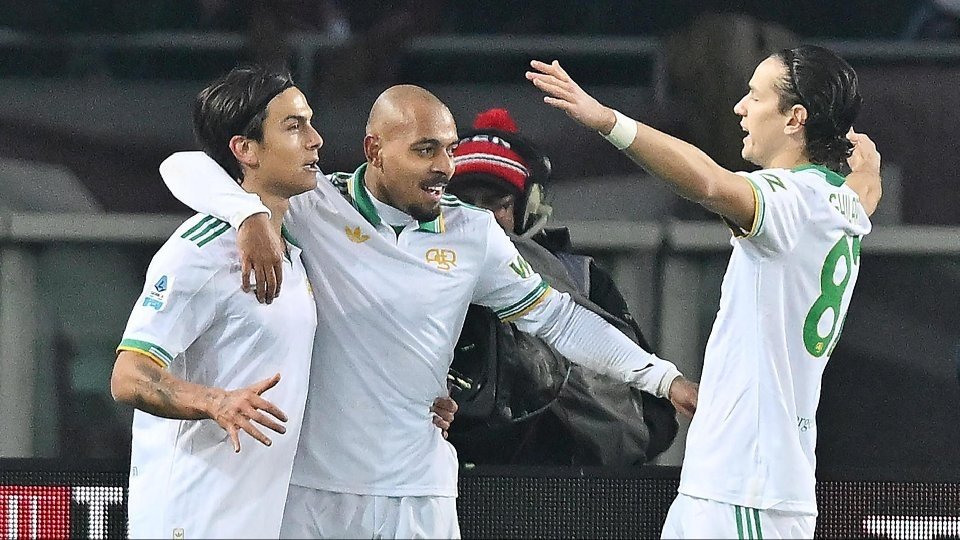 La Roma doblegó al Torino por 0-2 en la jornada 21 de la Serie A. Donyell Malen rompió la puerta en su estreno como 'giallorosso'. Paulo Dybala asistió al neerlandés y sentenció el encuentro.