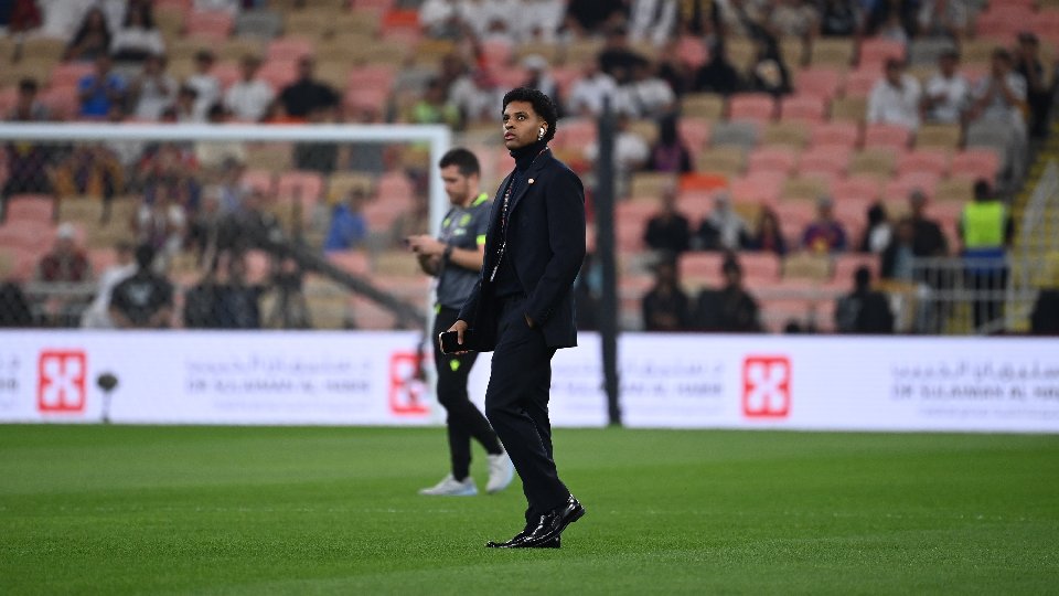 Rodrygo apologizes for red card and Champions League playoff absence