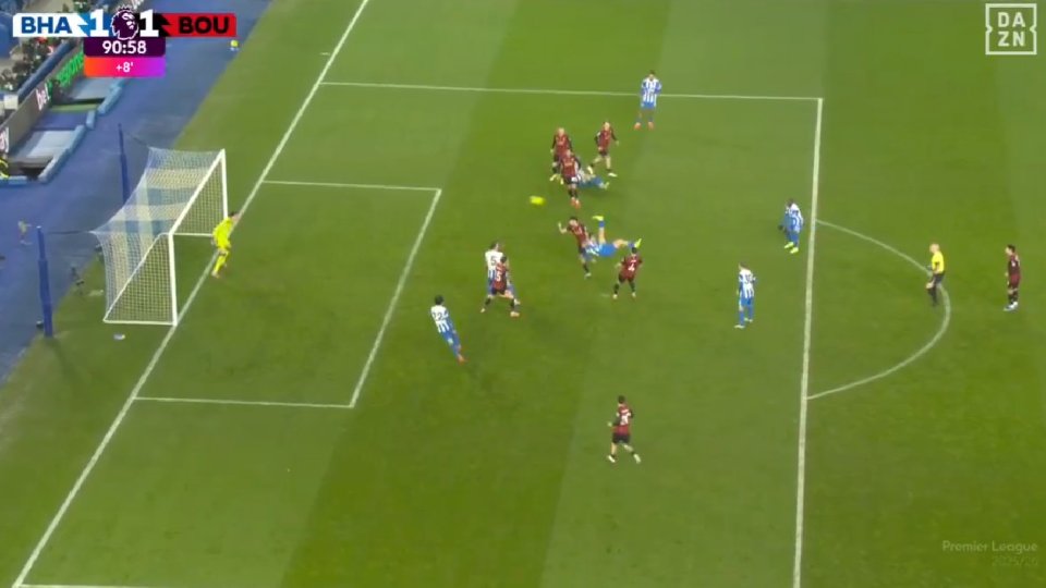 La chilena de Kostoulas en el 91' con la que soñará Iraola