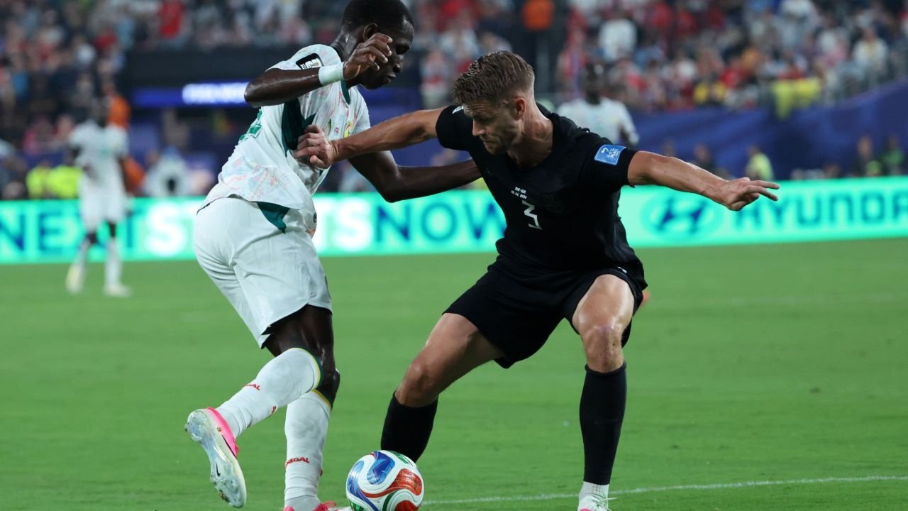 Jackson niega que saliera de fiesta antes del Noruega-Senegal