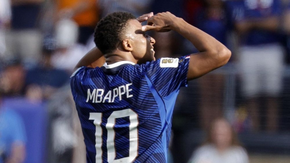 Mbappe set the tone early on by opening the scoring with a sharp and composed finish. EFE