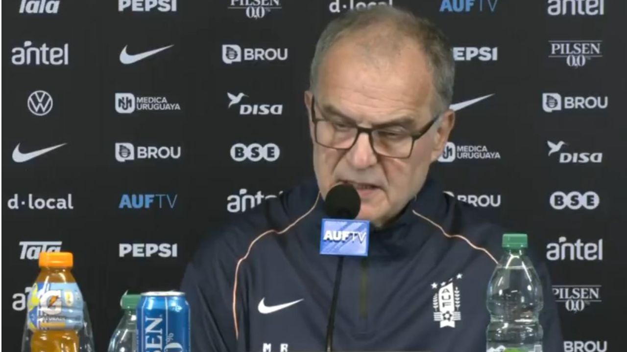 Bielsa se despidió de Uruguay y negó algún problema con Valverde