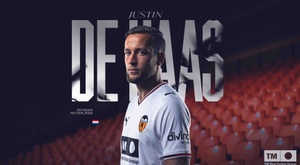 Justin de Haas firma por el Valencia hasta 2030