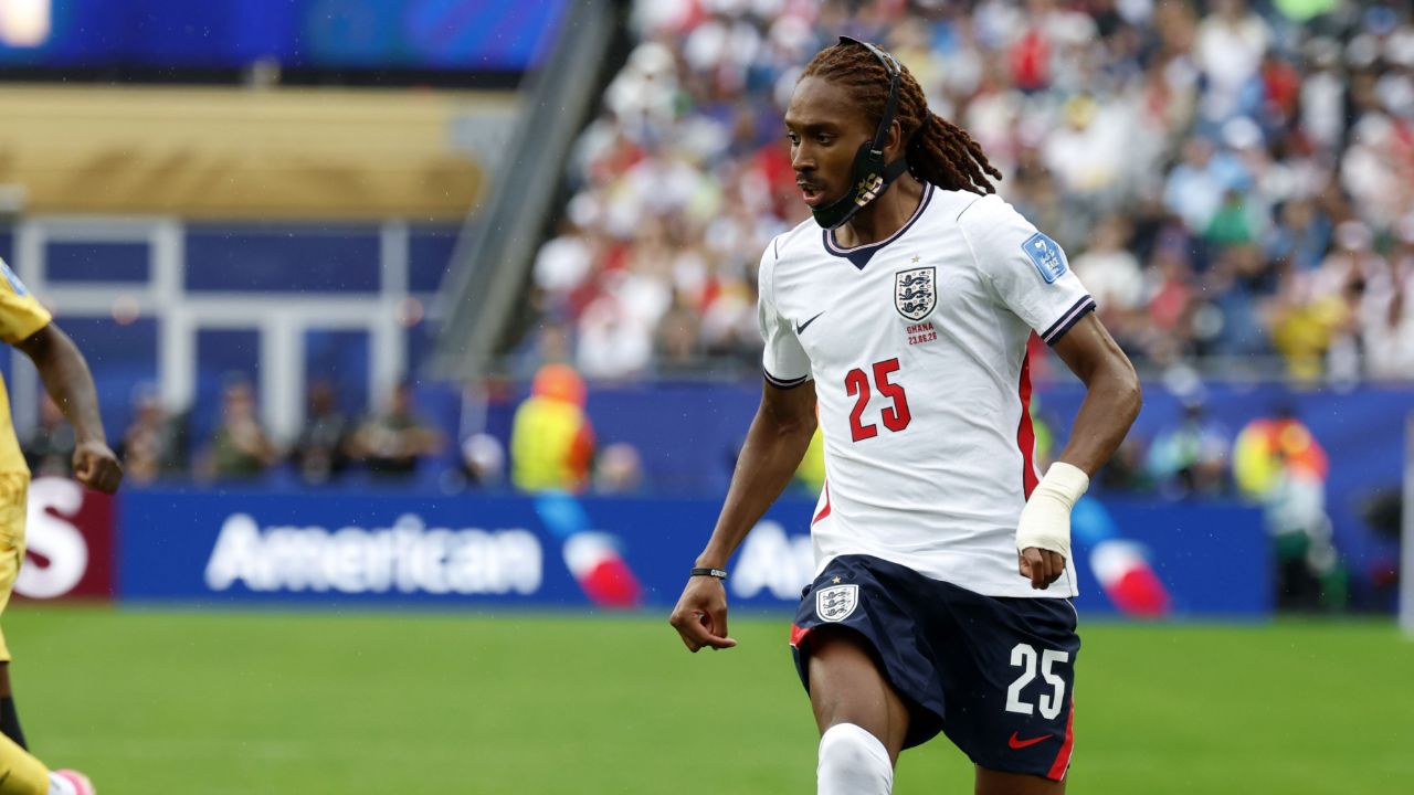 Inter Milan eye Djed Spence as Tottenham exit talks loom