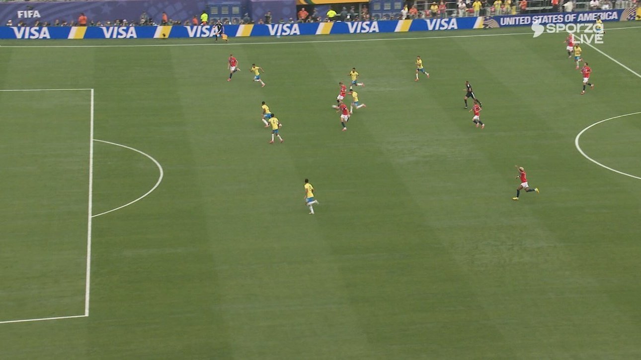 Gol anulado da Noruega no início do duelo contra o Brasil