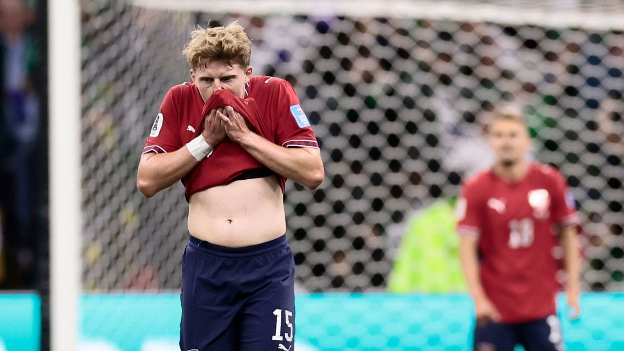Leeds prepare €25m move for Lyon forward Pavel Sulc