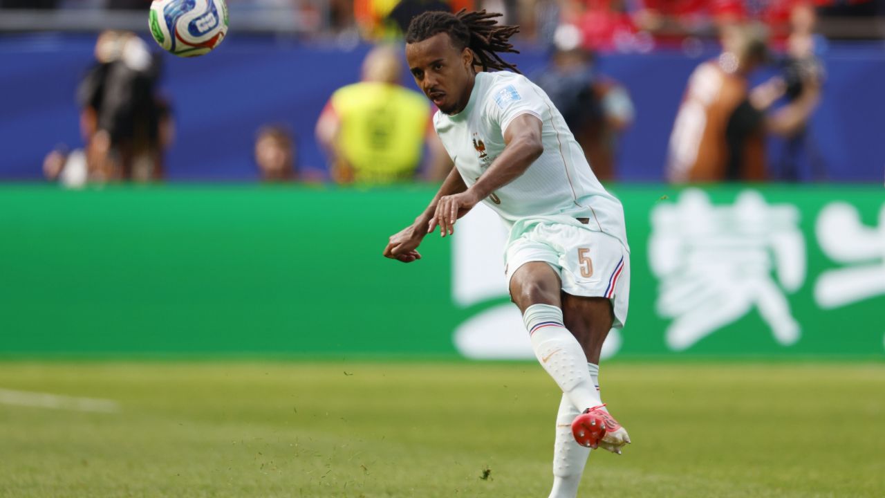 El Bayern guarda a Koundé en sus favoritos