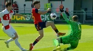 Croacia tampoco puede sacar del camino a España