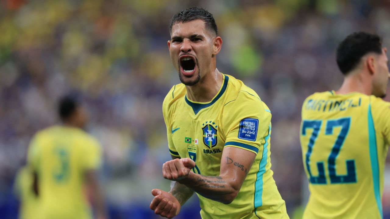 Guimaraes uncertainty prompts Newcastle's Manzambi interest