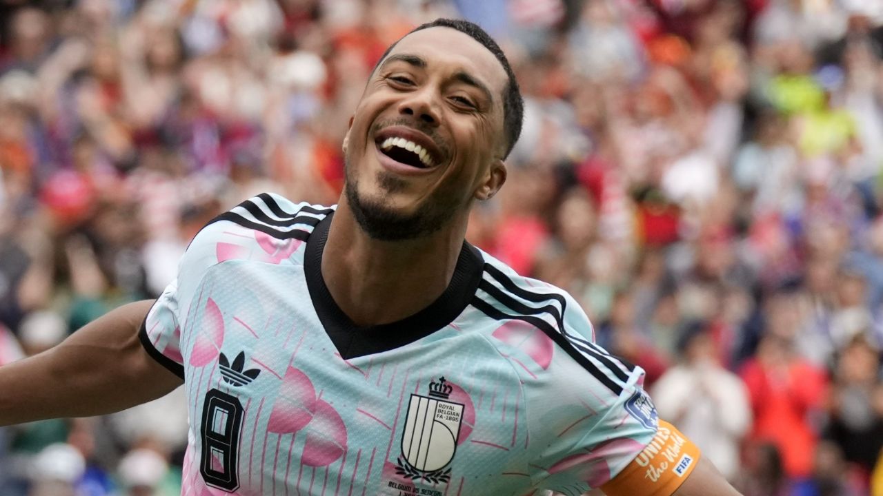 Manchester United trigger Tielemans release clause in €41m deal