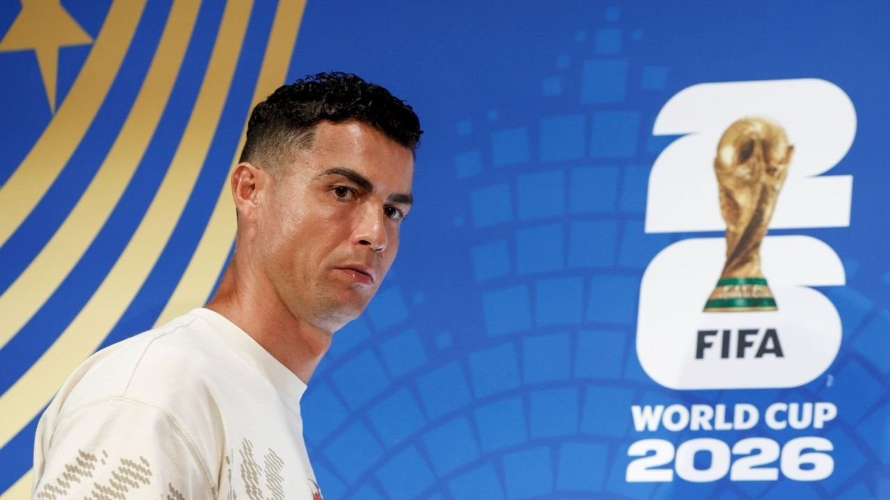 Ronaldo believes fans should be punished for 'Jota' chants aimed at Ruben Neves