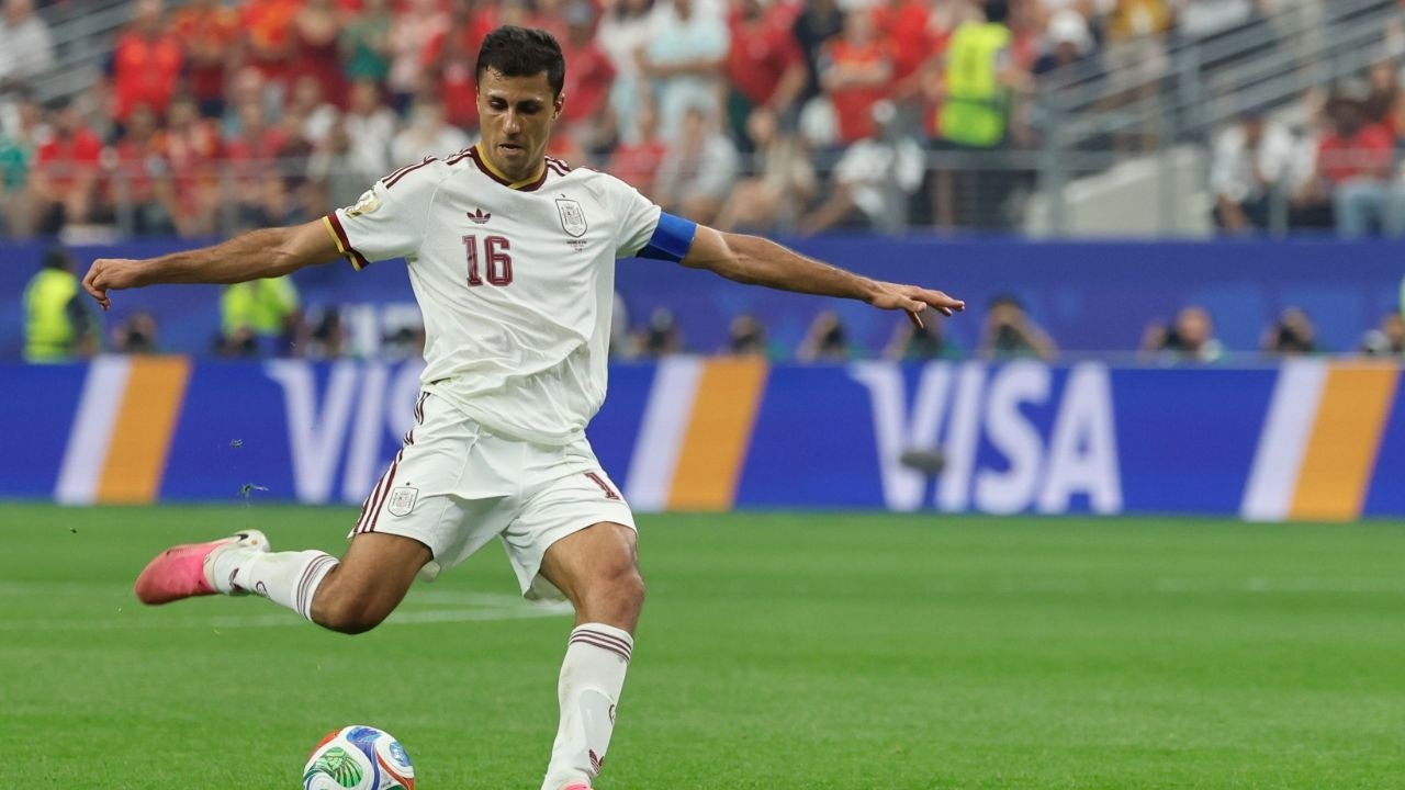 Real Madrid stand firm and rule out move for Rodri. EFE/Mariscal