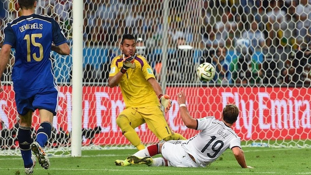 Argentina and the tradition of deciding titles in the final moments. EFE