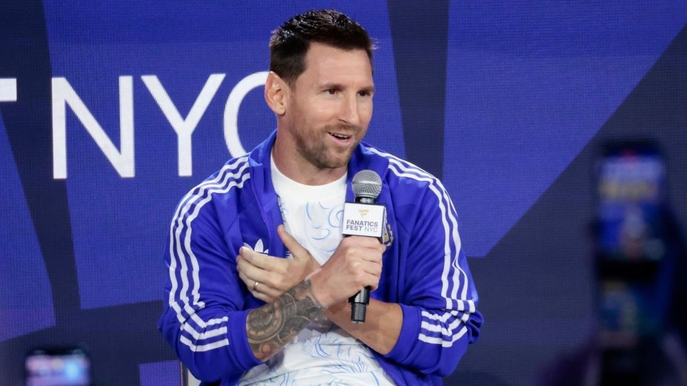 Messi rallies Argentina with powerful message before Spain showdown. EFE