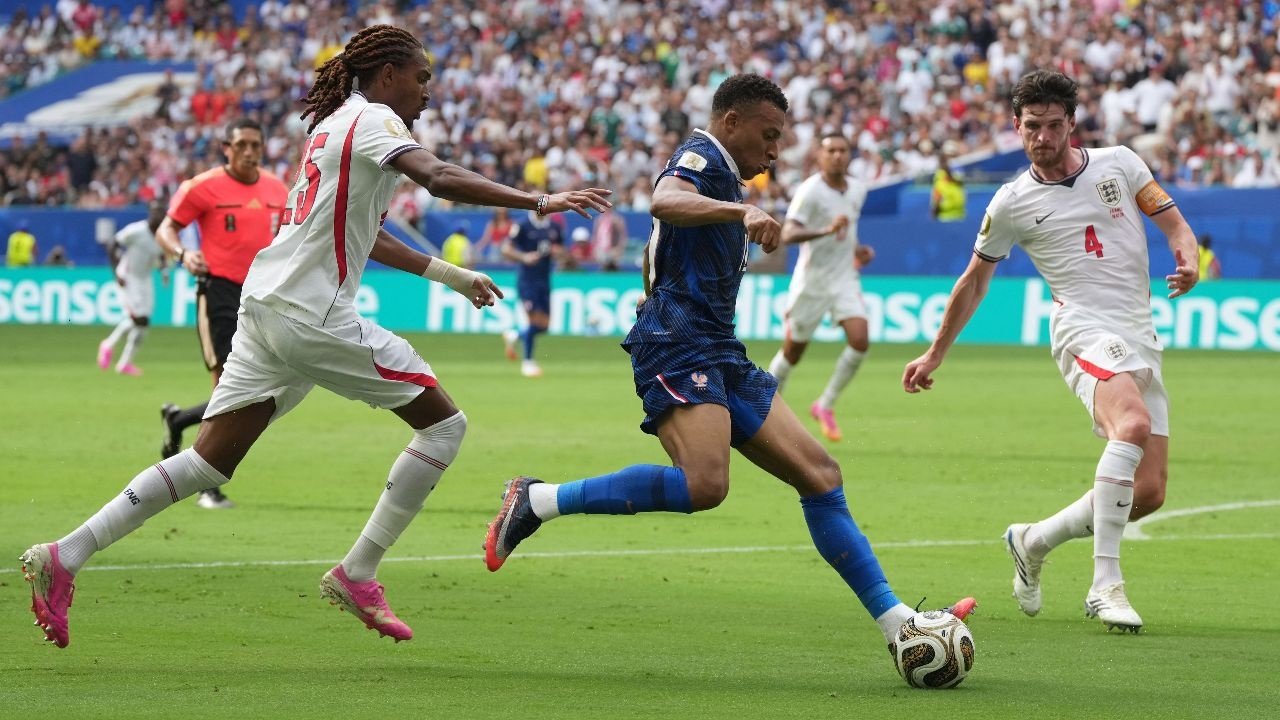 France vs England will be remembered not just for the scoreline, but for the way it shattered a decades-long statistical barrier. EFE